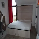 Aparthotel Residel 2*