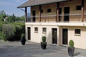 Hotel apartamentowy Residel 2*