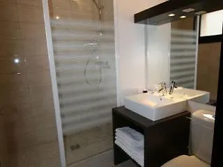 Hotel apartamentowy Residel 2*