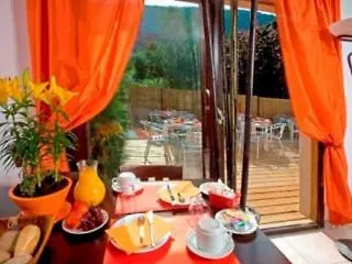 Hotel apartamentowy Residel