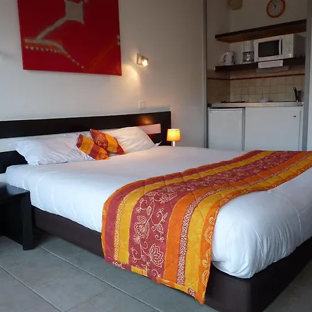 Aparthotel Residel 2*