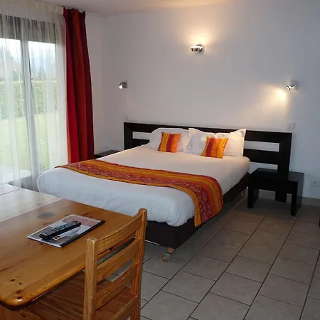Aparthotel Residel 2*